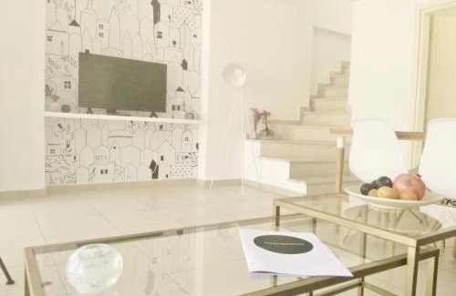 Adele House | Adhili 2 Residence