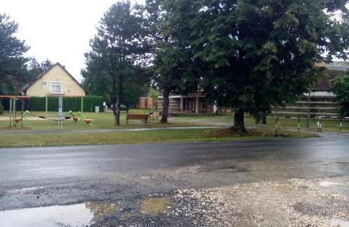 Bukfurdo House | Adikati Lak