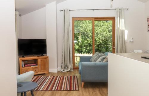 Bideford House | Adipit Stables