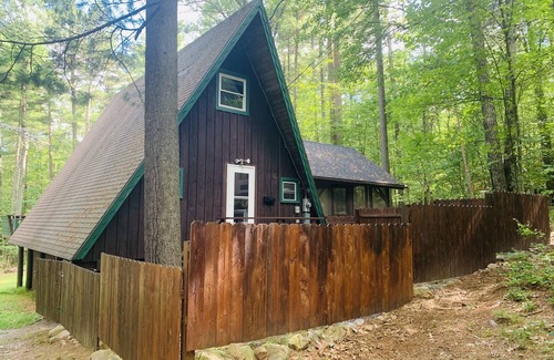 Jay House | Adirondack A-frame Cabin across from Lake