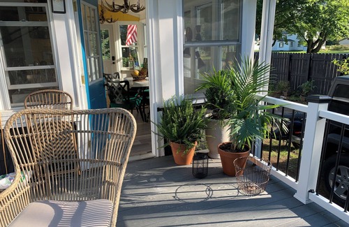 Willsboro House | Adirondack-cosy Cottage-lake Champlain-46 Peaks