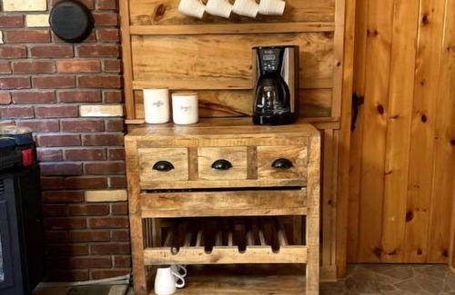 Mayfield Cabin | Adirondack Getaway at The Great Sacandaga Lake