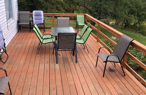 Johnsburg House | ADIRONDACK RETREAT, VIEWS OVER 100 MILES, HOTTUB, POOL, SLEEPS 20