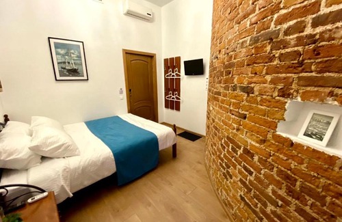 District No. 78 Bed & Breakfast | Admiral