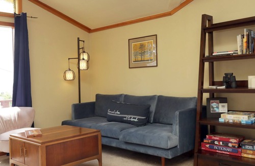 Coupeville House | Admiral's Nest by AvantStay | Beach, Pool, Deck