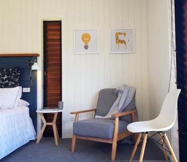 Cooks Beach Bed & Breakfast | Admiral Waters