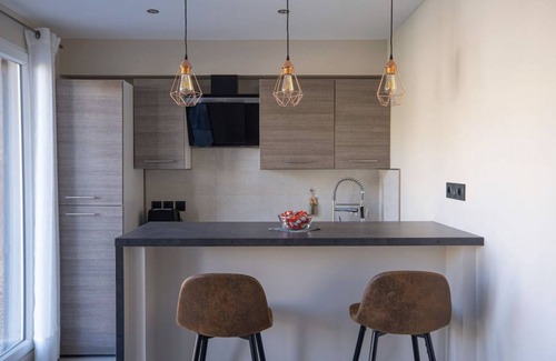 7th Arrondissement Apartment | Admirez Notre-dame de la Garde Roucas mer T3 Luxe