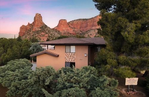 Oak Creek Condo | Adobe Village Southwest 1 Bedroom Apart-Hotel by RedAwning