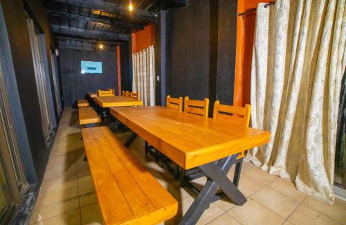 Pretoria Apartment | Adondo-fast accommodation