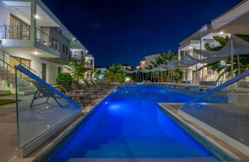 Pefkochori Apartment | Adonis Luxury Village