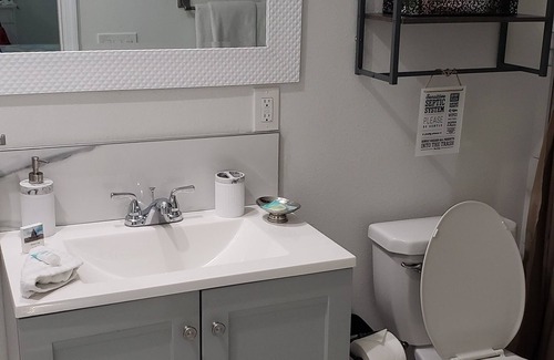 Union Park House | Adorable 1bed 1 bath guest house