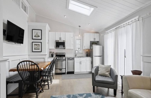Stone Harbor House | Adorable 2 bedrm Stone Harbor Cottage on Stone Court