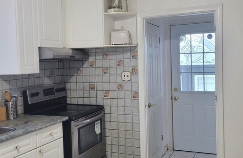 Woburn House | Adorable 3-bedroom place w/ free parking available