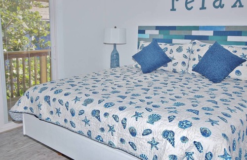Bethune Beach House | Adorable Beachside Home with Amazing Ocean Views from the Sundeck