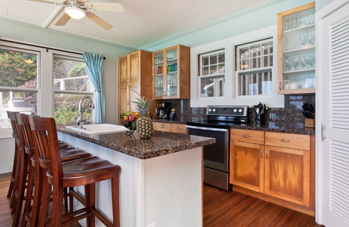 Lanikai House | Adorable Beachfront Home Located on Secluded White Sand Beach!
