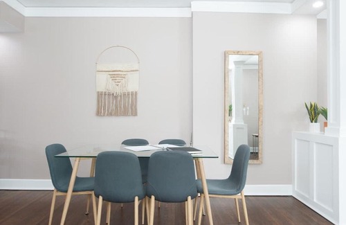 Meridian-Kessler House | Adorable Broad Ripple Duplex