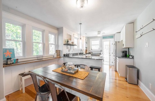 Cape May Court House House | Adorable Court House Cottage