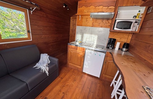 Bidon House | Adorable "Carpe Diem" caravan in a peaceful natural setting