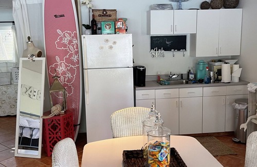 Nokomis House | Adorable Cottage On Casey Key