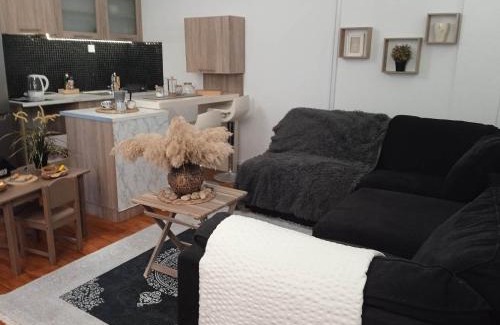 Aglantzia Apartment | Adorable Cozy Apartment