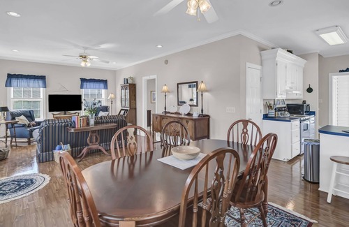 Chapin House | Adorable Cozy Serene Lakefront Cottage w/Private Dock, Ramp, Wi-Fi Amazing Views