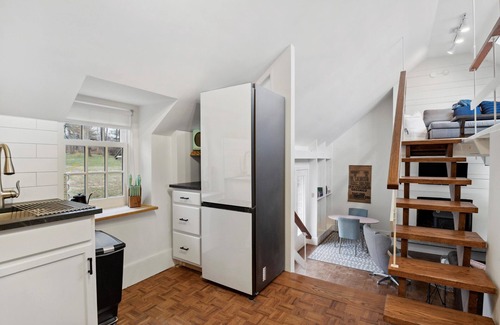 Pike Creek House | Adorable Historic Bungalow in Hockessin Valley