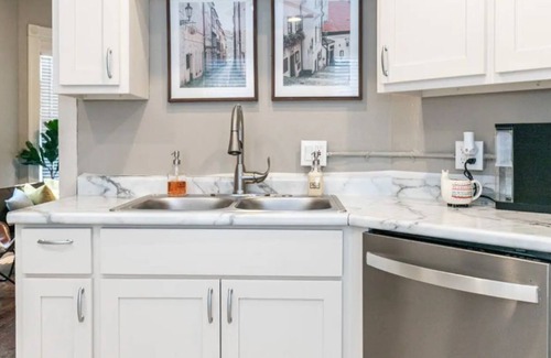 Pendleton Heights House | Adorable historic home 5 minutes from downtown