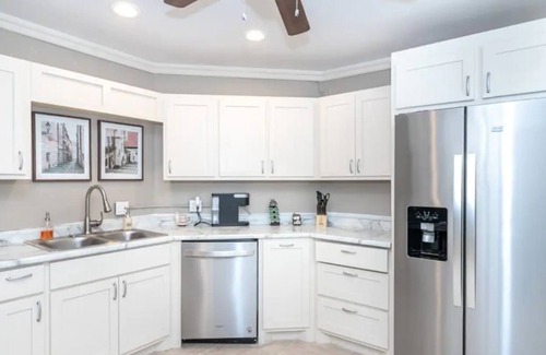 Pendleton Heights House | Adorable historic home 5 minutes from downtown