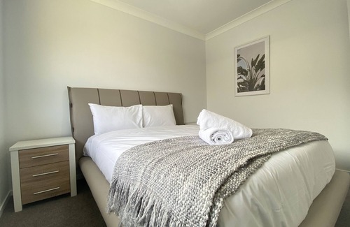 Edmondson Park House | Adorable Modern 4 Br House WiFi & Parking Edmondson Park