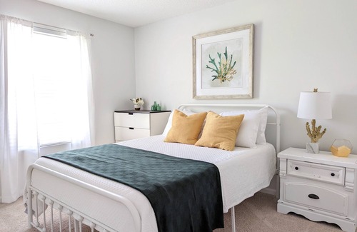 Neptune Beach House | Adorable Neptune Beach 2bed, monthly - Town Center
