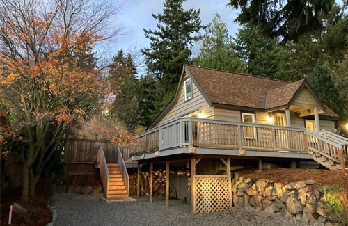Tukwila Apartment | Adorable New 1 bedroom 5 minute to Airport and Shopping!
