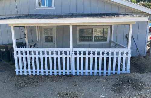 Canyon Country Apartment | Adorable one bedroom guest house with pool