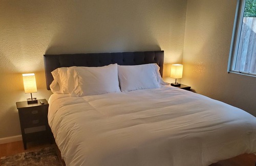 Santa Cruz House | Adorable one bedroom guest house in Santa Cruz ca