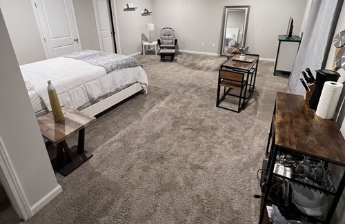 Lilburn Apartment | Adorable private studio in quiet neighborhood