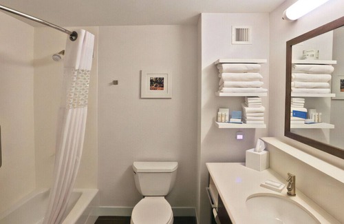 Billings House | Adorable Space for Group Trips in Great Location