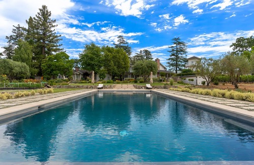 Vichy Springs House | Adorable studio cottage on 3.5 acres in Napa