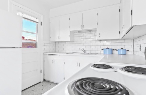 Humboldt Apartment | Adorable stylish two-bedroom, one-bathroom apartment walkable to so much!