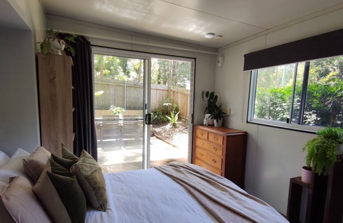 Doonan Cabin | Adorable tiny house/cabin with private courtyard.