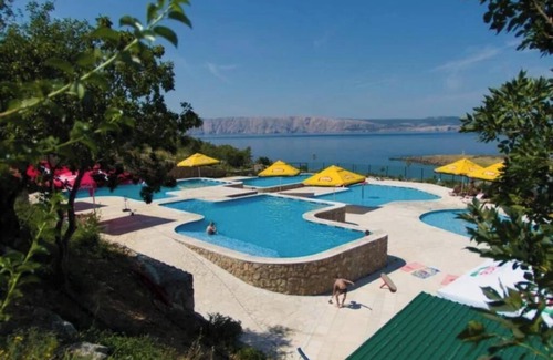 Klenovica RV Rental | Adria Family Zone B 6+1