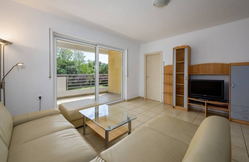 Monterol Apartment | ADRIA house with apartments / Adria APARTMENT B5