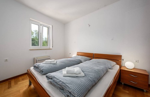 Monterol Apartment | ADRIA house with apartments / Adria APARTMENT B5