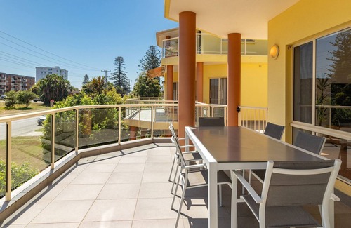 Wallis Lake Apartment | Adriatic 4 in Tuncurry