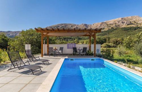 Baska Apartment | Adriatic apartment Baška, top floor