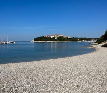 Pjescana Uvala Apartment | Adriatic View