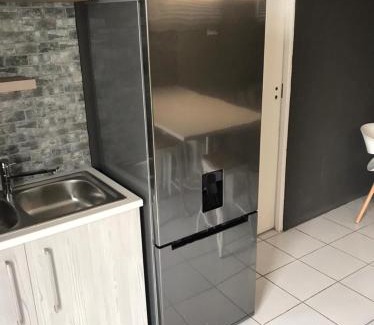 Colchester Apartment | Adventure Apartment - Colchester - 5km from Elephant Park