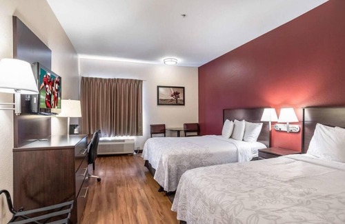 Downtown San Antonio Hotel | Adventure Awaits! 2 Pet-Friendly Units, Close to Splashtown San Antonio, Parking