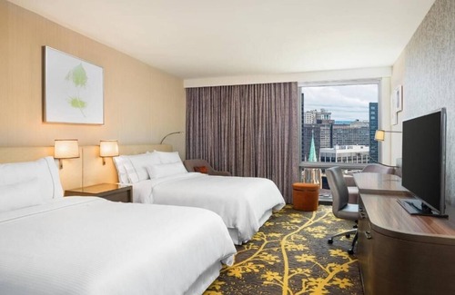 Downtown Cleveland Hotel | Adventure Awaits! Near Huntington Convention Cente