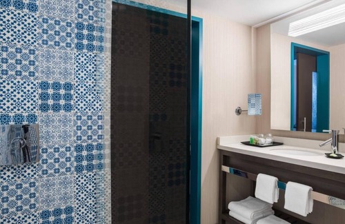 Downtown Cleveland Hotel | Adventure Awaits! Near Huntington Convention Cente