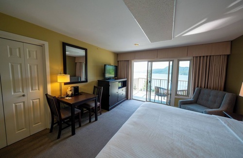 Rosario Hotel | Adventure Awaits—Secluded Orcas Island Stay | Hillside 1942
