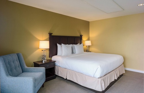Rosario Hotel | Adventure Awaits—Secluded Orcas Island Stay | Hillside 1942